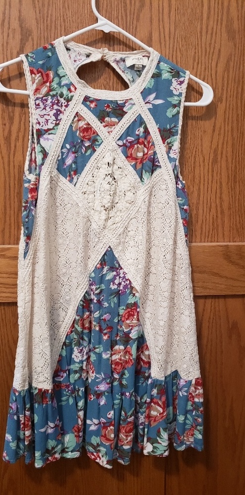 Ladie's open back dress